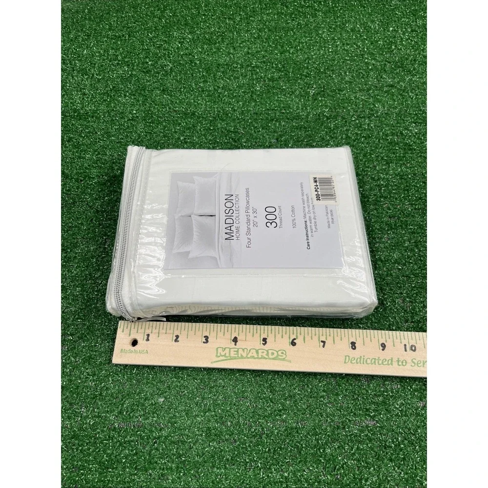 Madison Home Collection 300 Thread Count Set of 4 Pillowcases Standard White NEW